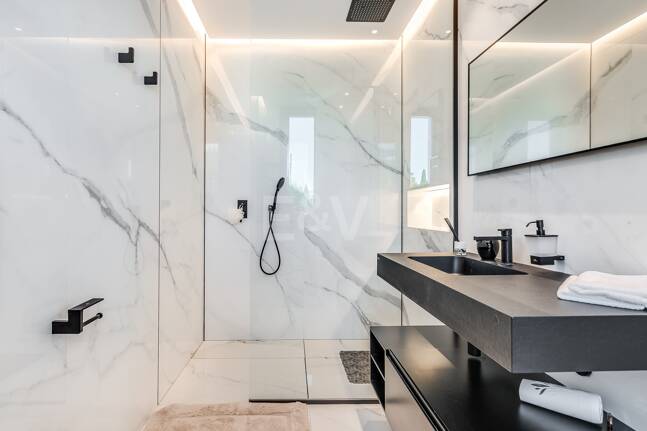 Modern Designer Villa med Panoramic Sea, Golf och Mountain Views