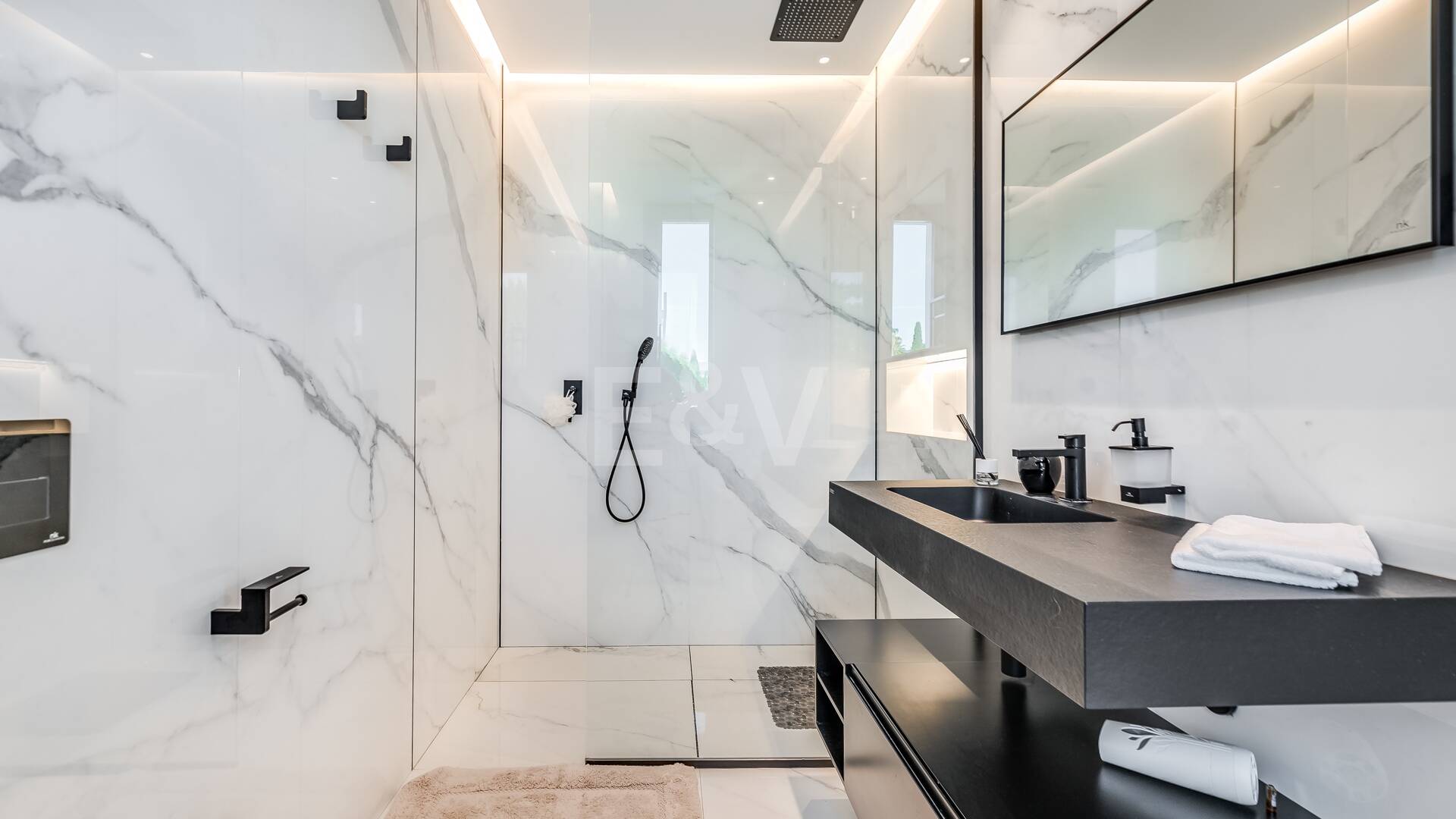 Modern Designer Villa med Panoramic Sea, Golf och Mountain Views