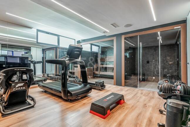 Modern Designer Villa med Panoramic Sea, Golf och Mountain Views