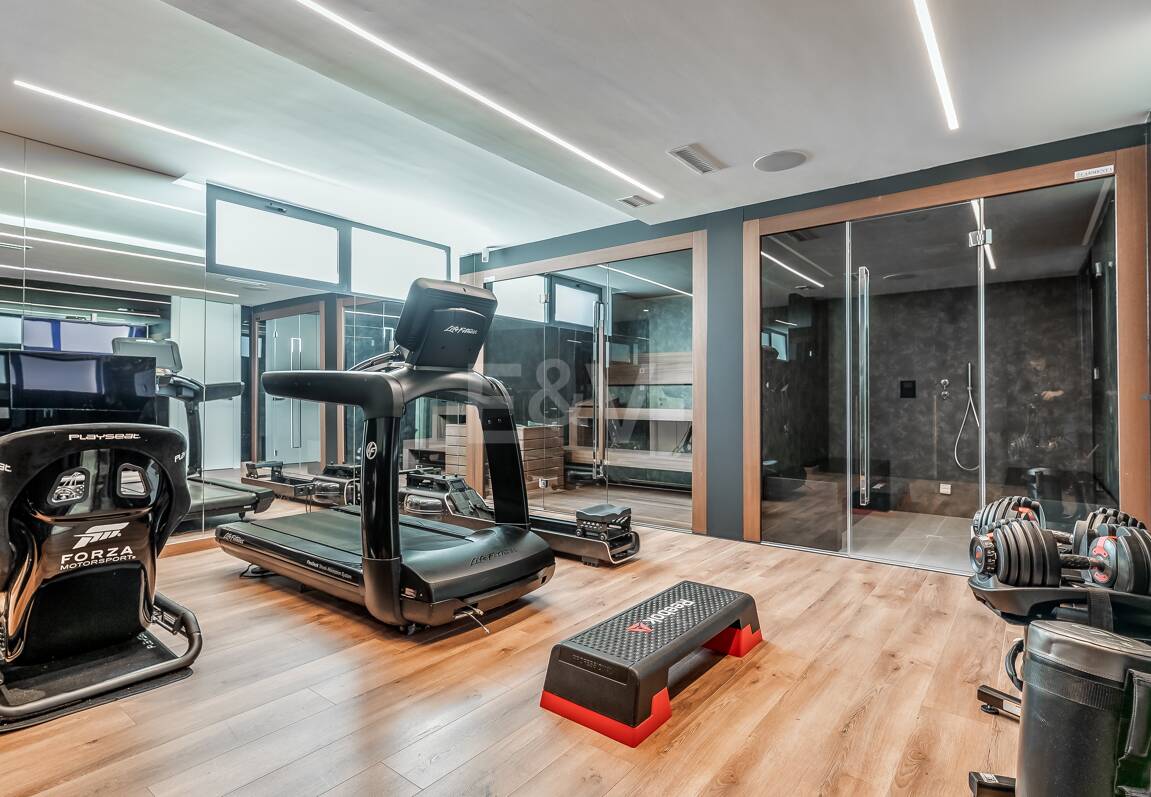 Modern Designer Villa med Panoramic Sea, Golf och Mountain Views