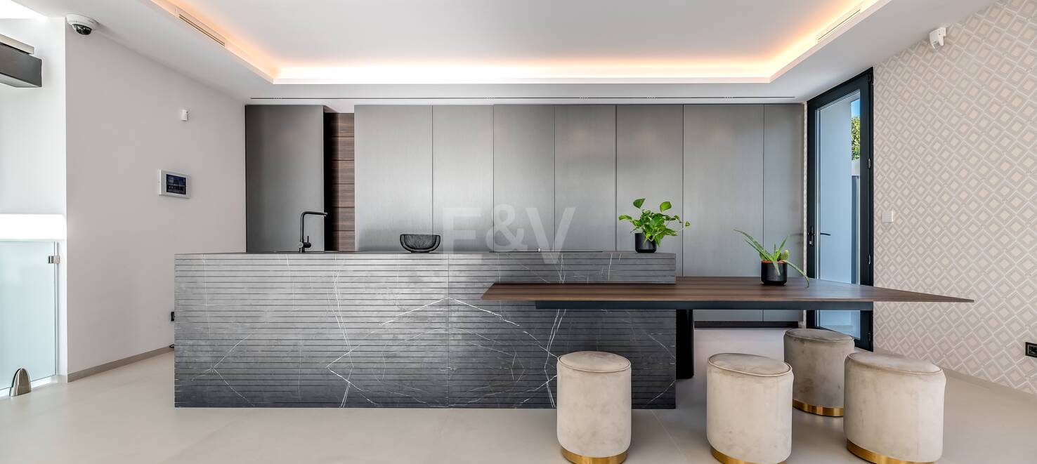 Modern Designer Villa with Panoramic Sea, Golf and Mountain Views