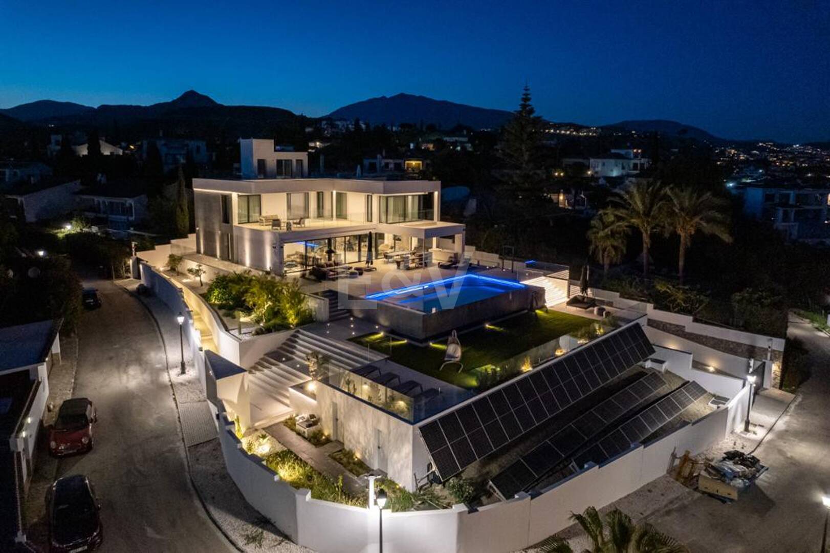 Modern Designer Villa med Panoramic Sea, Golf och Mountain Views