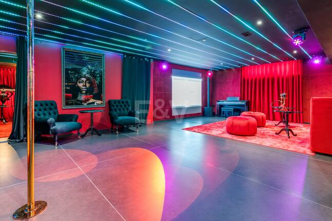 Modern Designer Villa med Panoramic Sea, Golf och Mountain Views