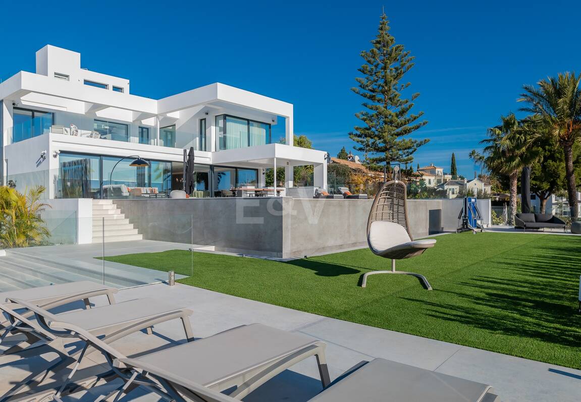 Modern Designer Villa med Panoramic Sea, Golf och Mountain Views