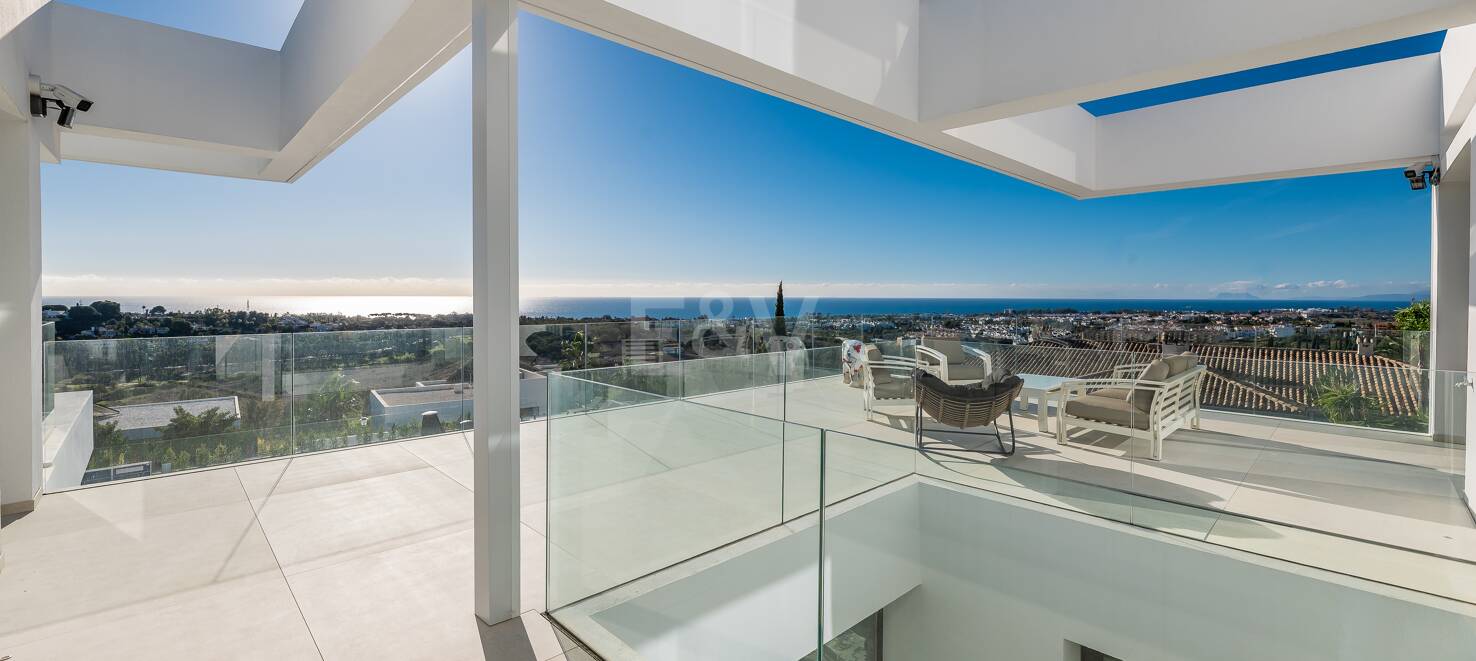 Modern Designer Villa with Panoramic Sea, Golf and Mountain Views