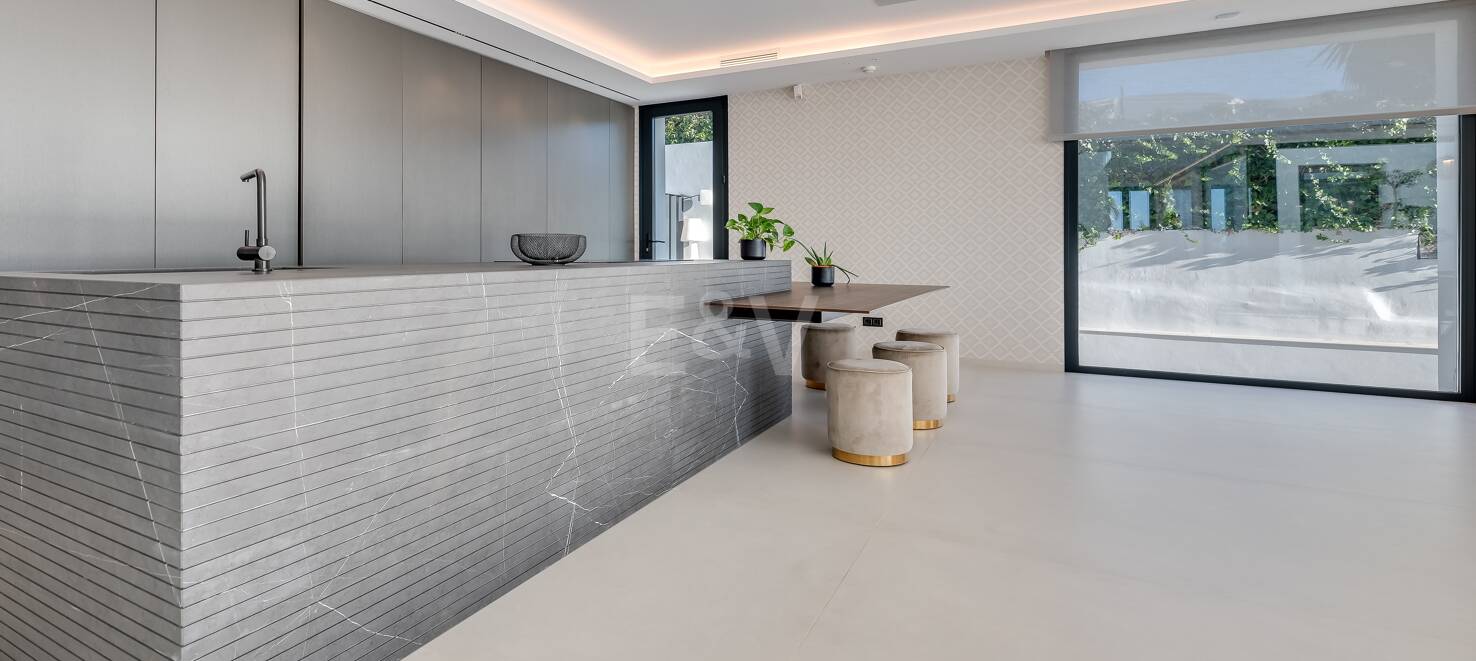Modern Designer Villa with Panoramic Sea, Golf and Mountain Views