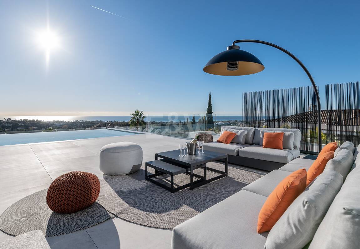 Modern Designer Villa med Panoramic Sea, Golf och Mountain Views