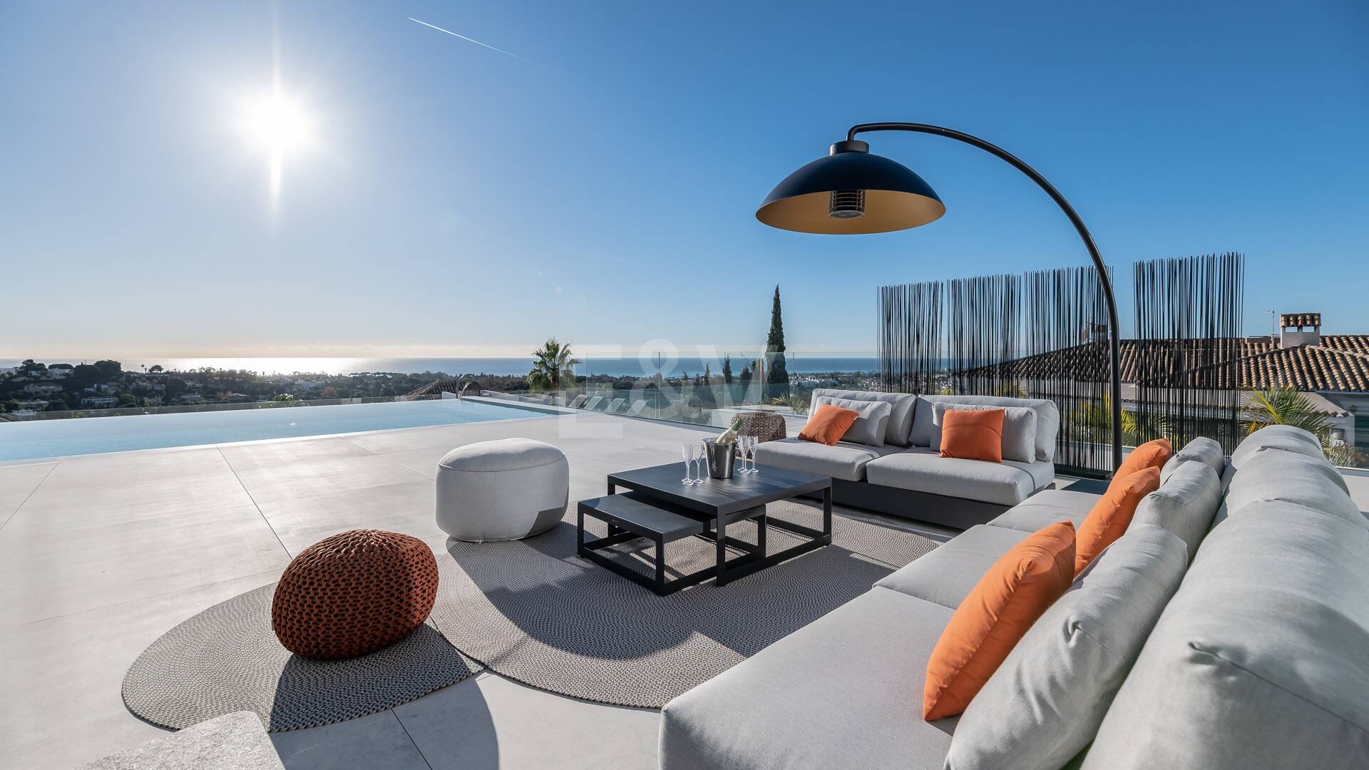 Modern Designer Villa med Panoramic Sea, Golf och Mountain Views