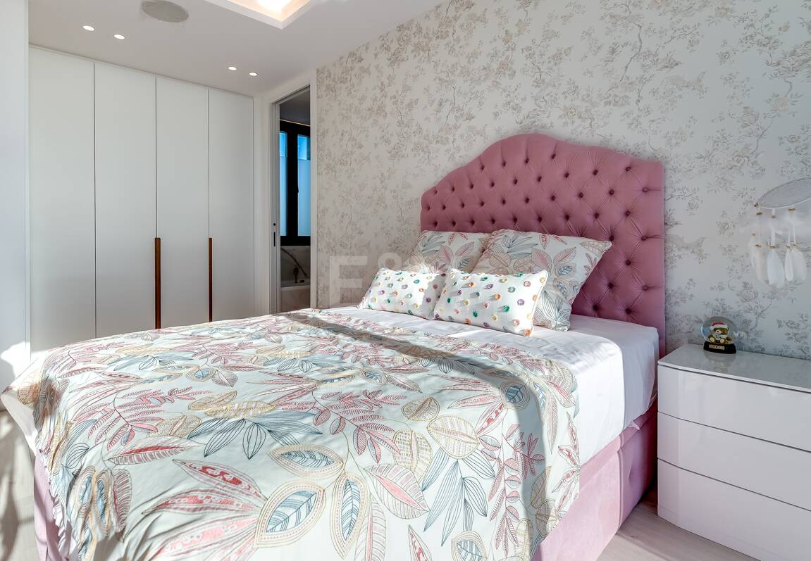 Modern Designer Villa med Panoramic Sea, Golf och Mountain Views