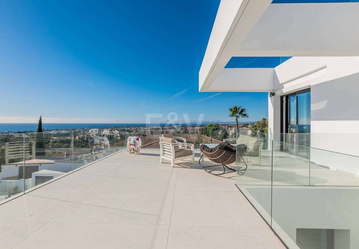 Modern Designer Villa med Panoramic Sea, Golf och Mountain Views