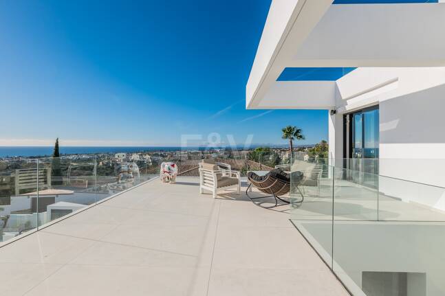 Modern Designer Villa med Panoramic Sea, Golf och Mountain Views