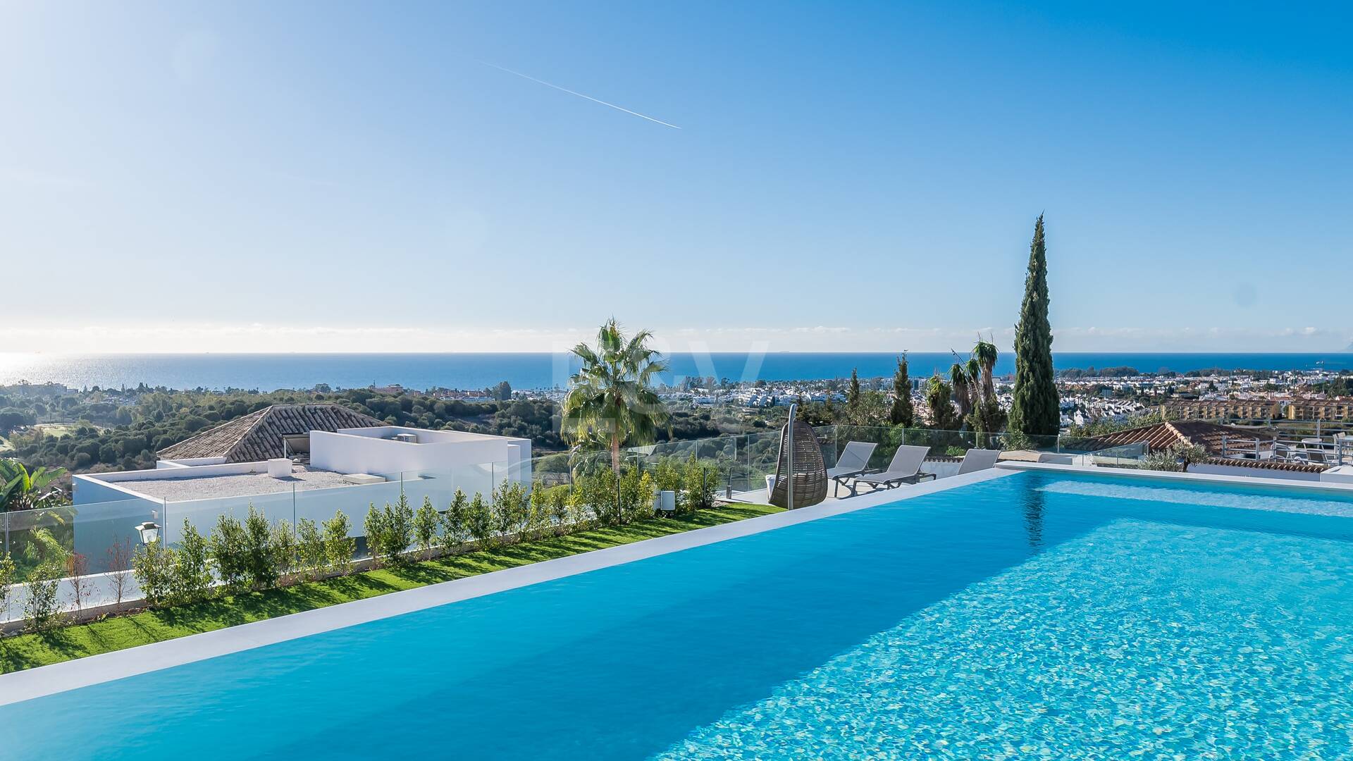 Modern Designer Villa med Panoramic Sea, Golf och Mountain Views