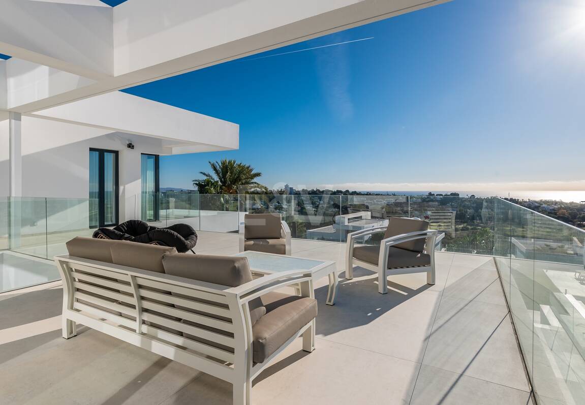 Modern Designer Villa med Panoramic Sea, Golf och Mountain Views