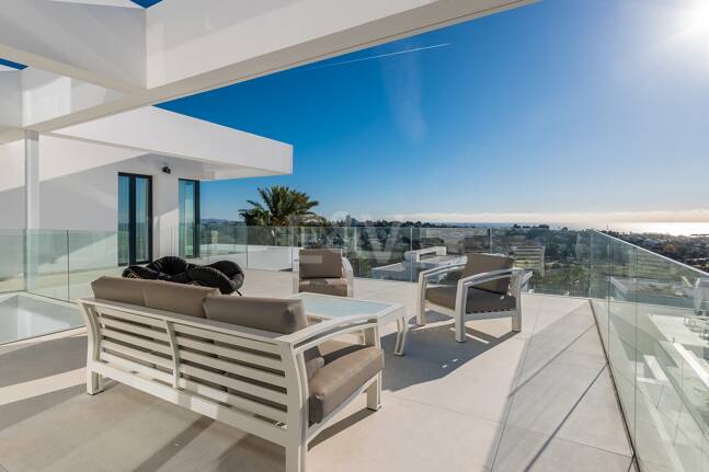 Modern Designer Villa med Panoramic Sea, Golf och Mountain Views