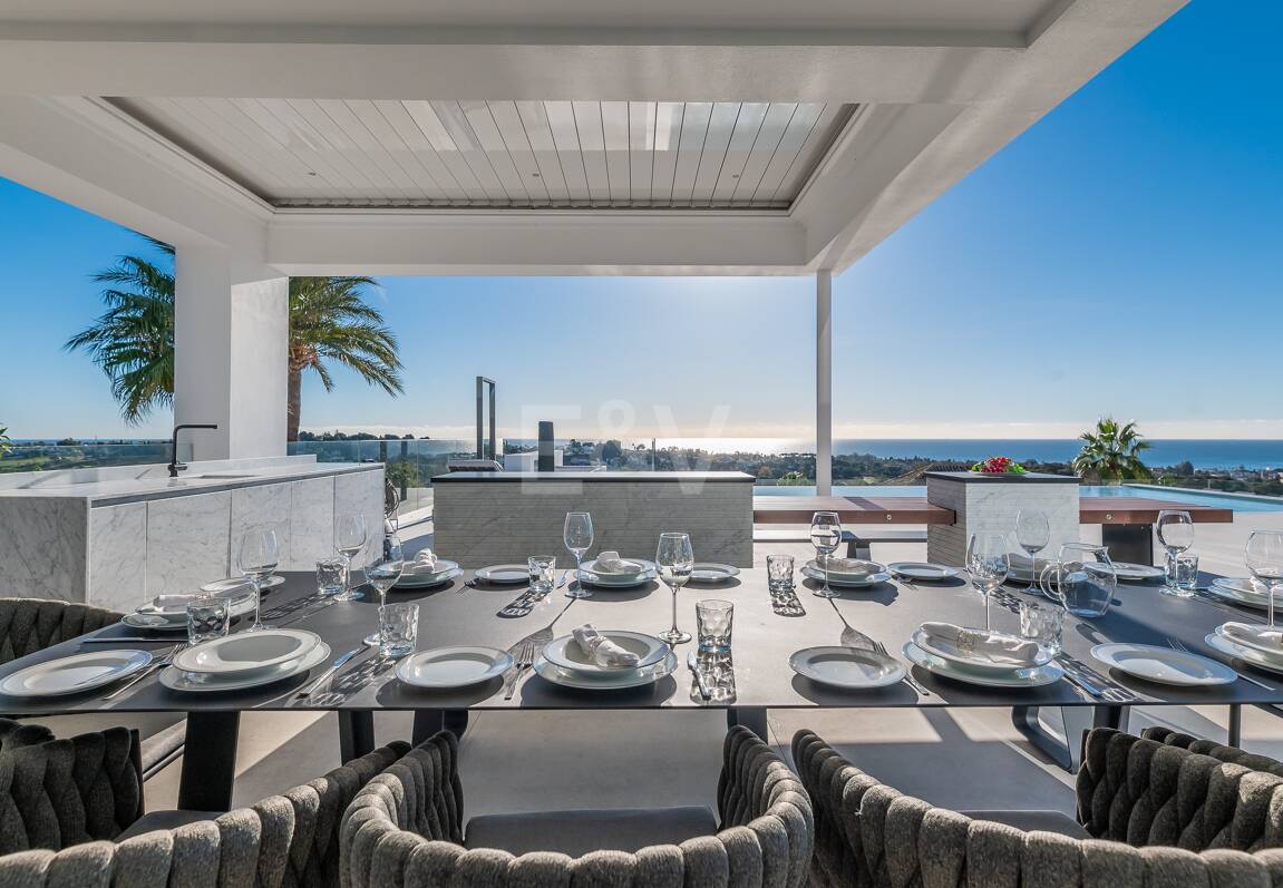 Modern Designer Villa med Panoramic Sea, Golf och Mountain Views