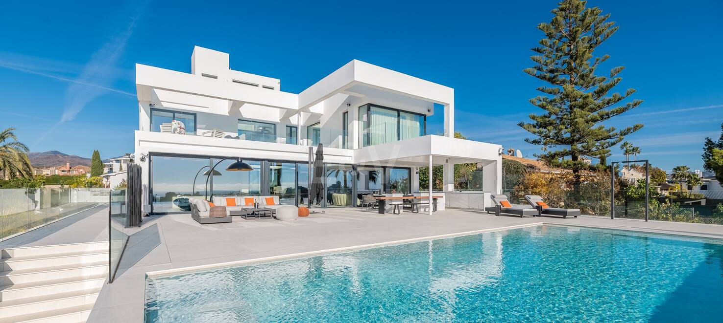 Modern Designer Villa with Panoramic Sea, Golf and Mountain Views