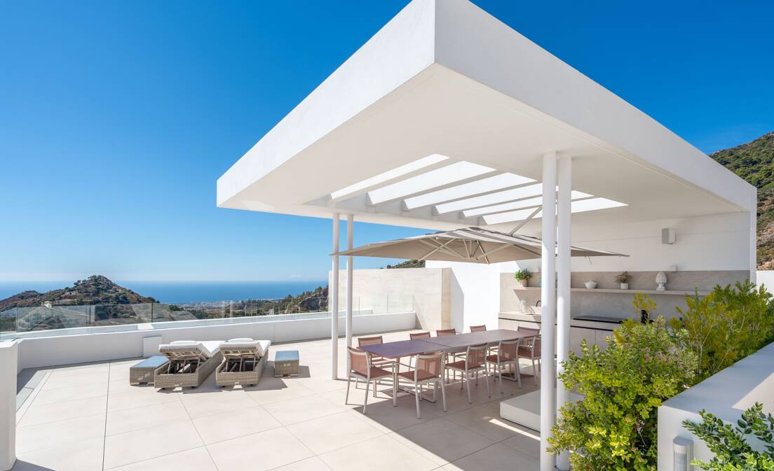 Breathtaking 3-bedroom Triplex Penthouse in Palo Alto