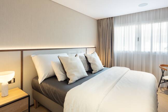 Utsökt modern design lägenhet i Puente Romano