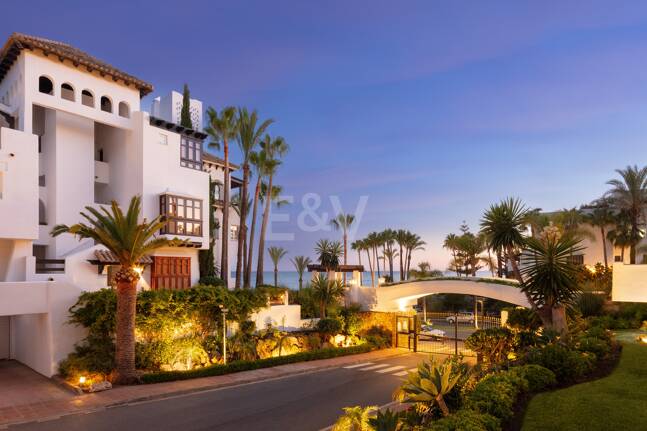 Utsökt modern design lägenhet i Puente Romano