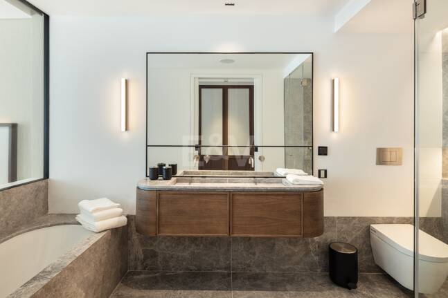 Utsökt modern design lägenhet i Puente Romano