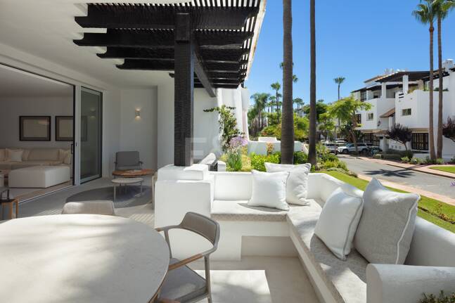 Utsökt modern design lägenhet i Puente Romano