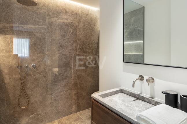 Utsökt modern design lägenhet i Puente Romano