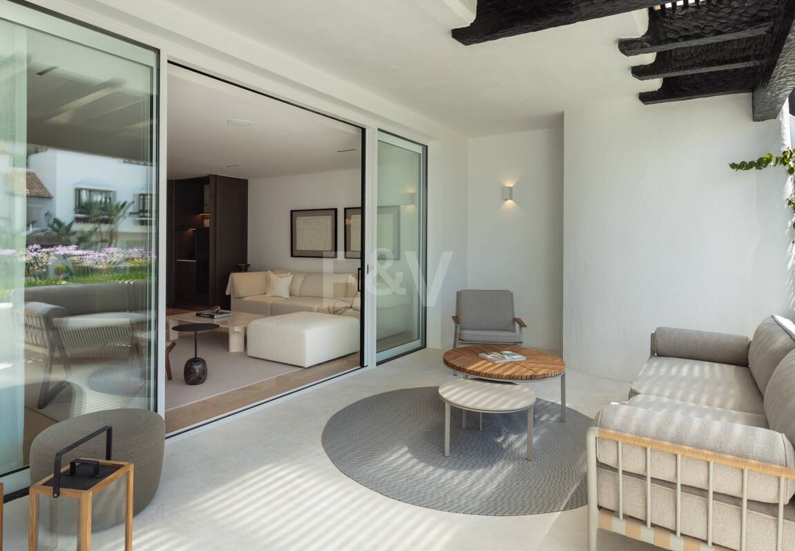 Utsökt modern design lägenhet i Puente Romano