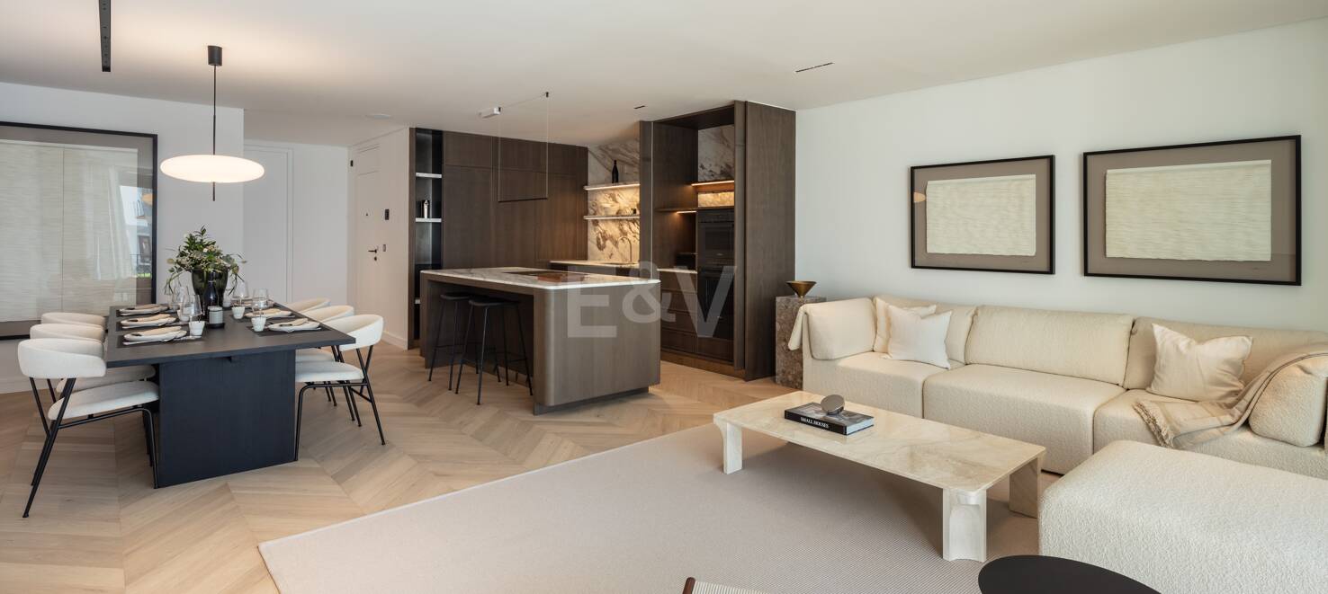 Exquisite Modern Design Apartment in Puente Romano