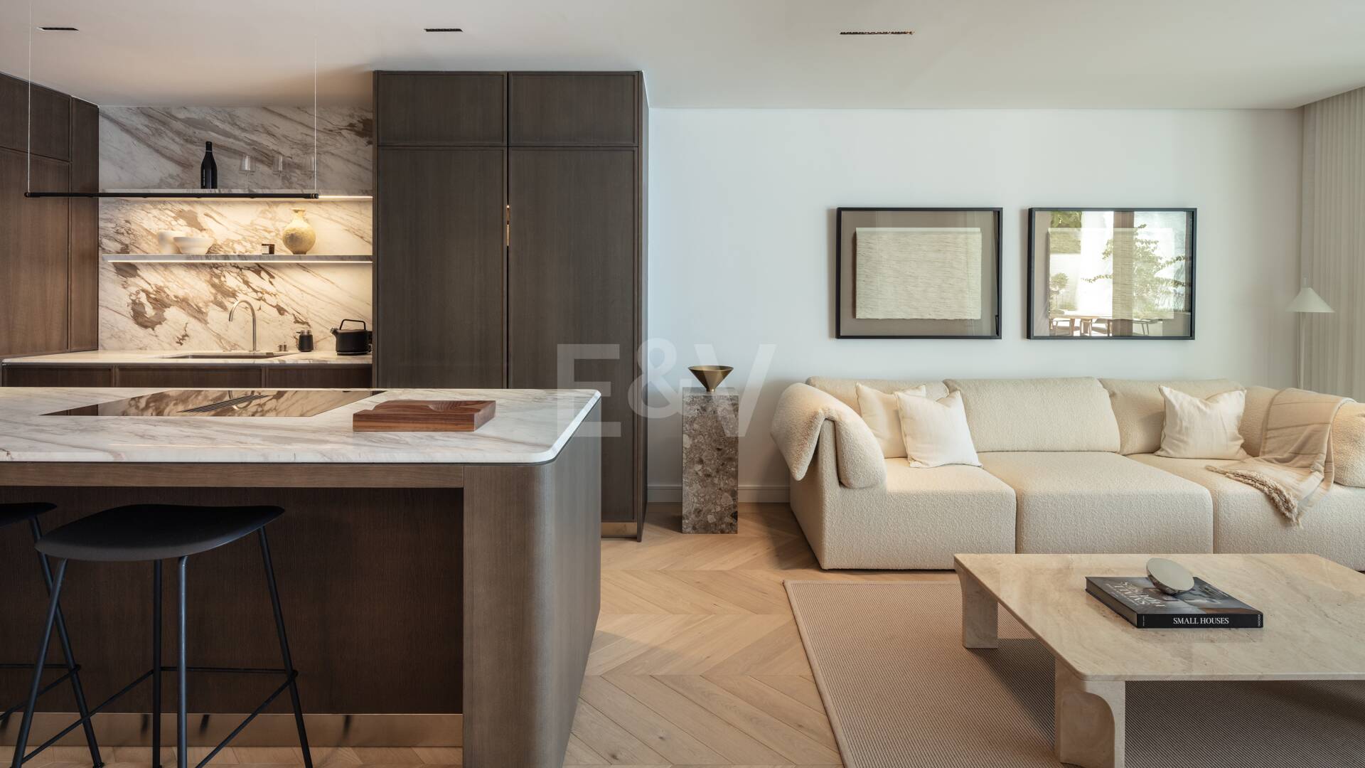 Exquisite Modern Design Apartment in Puente Romano