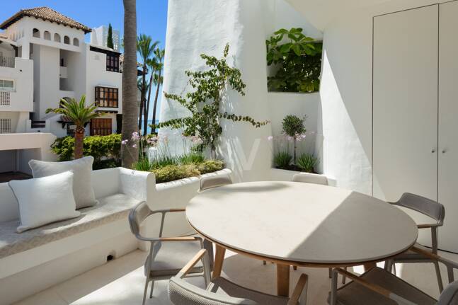 Utsökt modern design lägenhet i Puente Romano