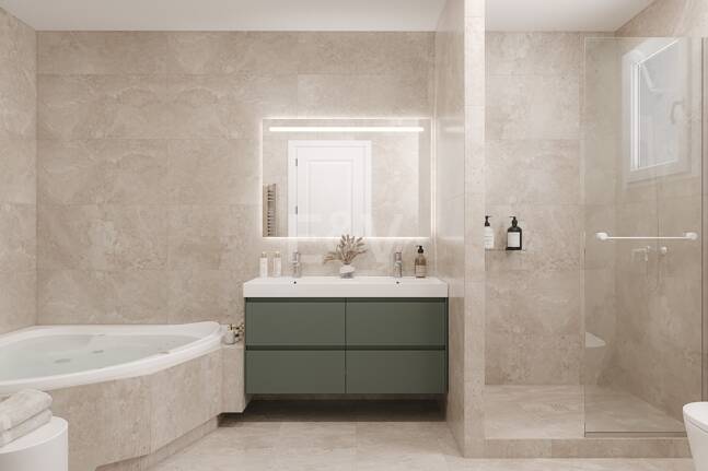 Ample apartment in Nueva Andalucia with spacious terrace