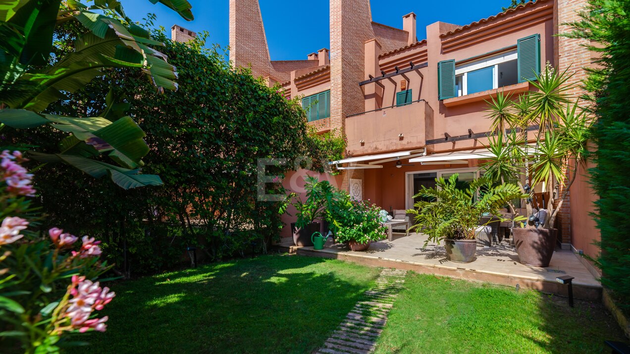 Spacious townhouse a few metres from the beach in Reserva de Los Monteros