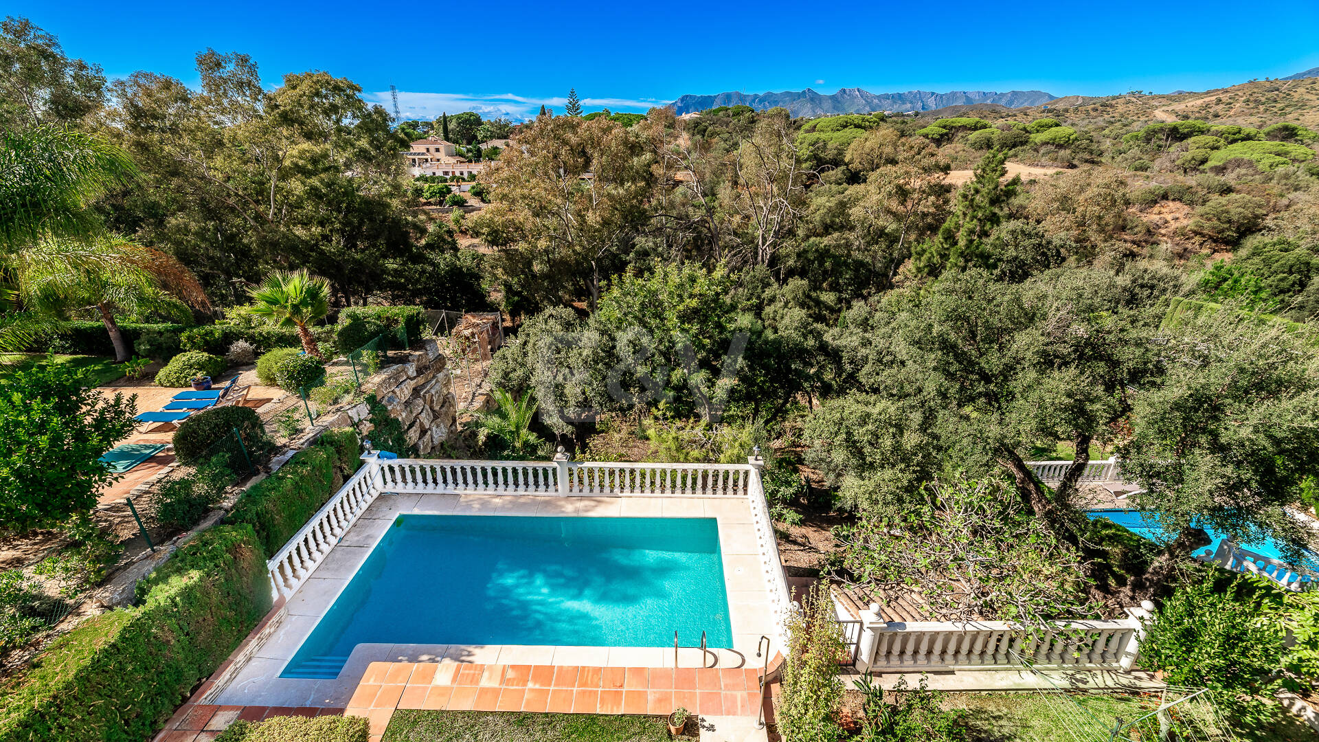 Charmig Villa i klassisk stil i Elviria