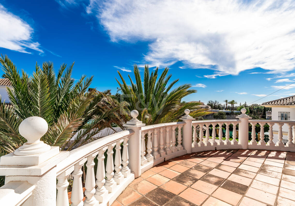 Charmig Villa i klassisk stil i Elviria