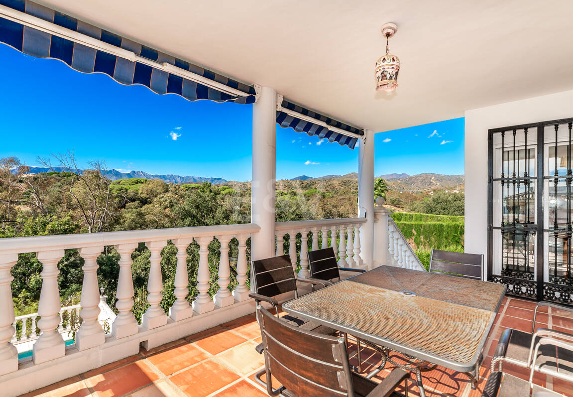 Villa de charme en style classique à Elviria