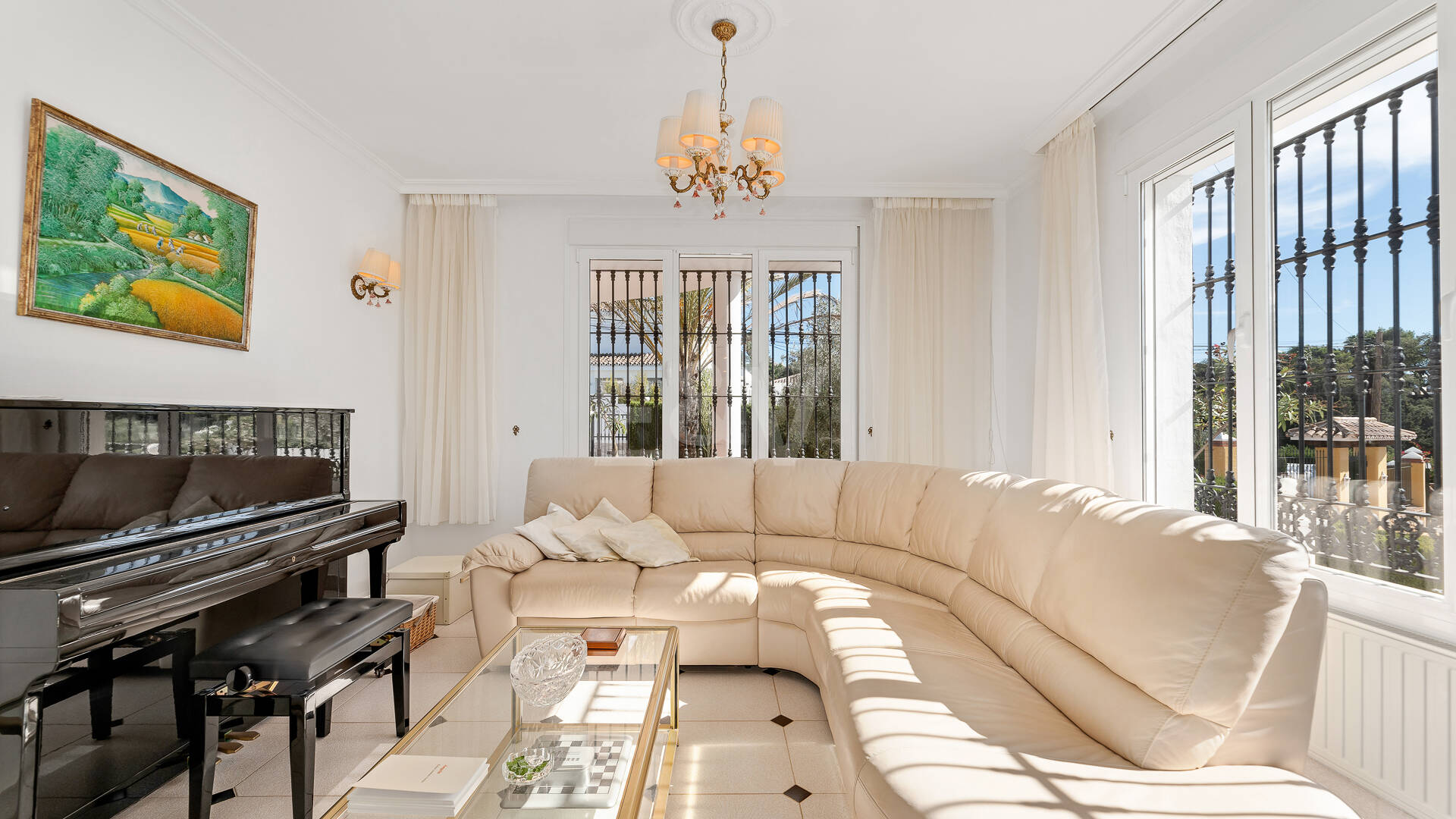 Charmig Villa i klassisk stil i Elviria