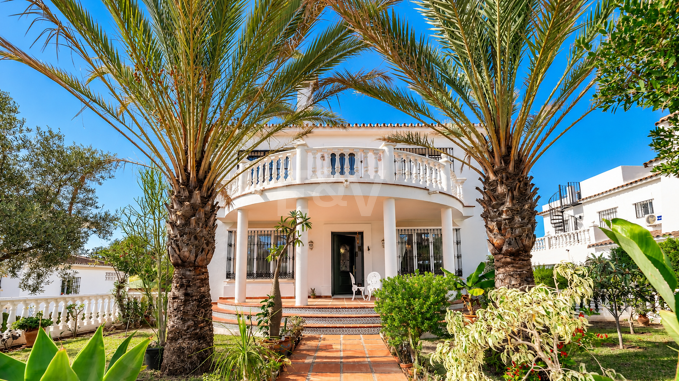 Charmig Villa i klassisk stil i Elviria