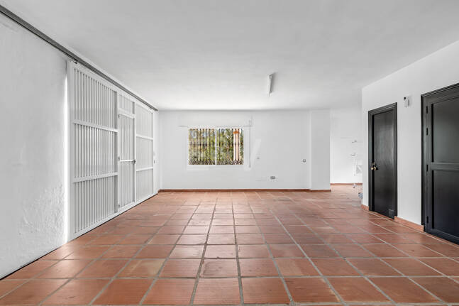 Villa de charme en style classique à Elviria