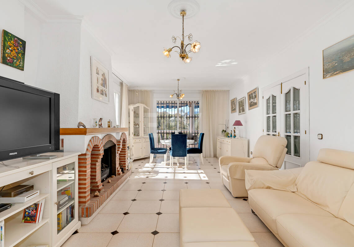Charmig Villa i klassisk stil i Elviria