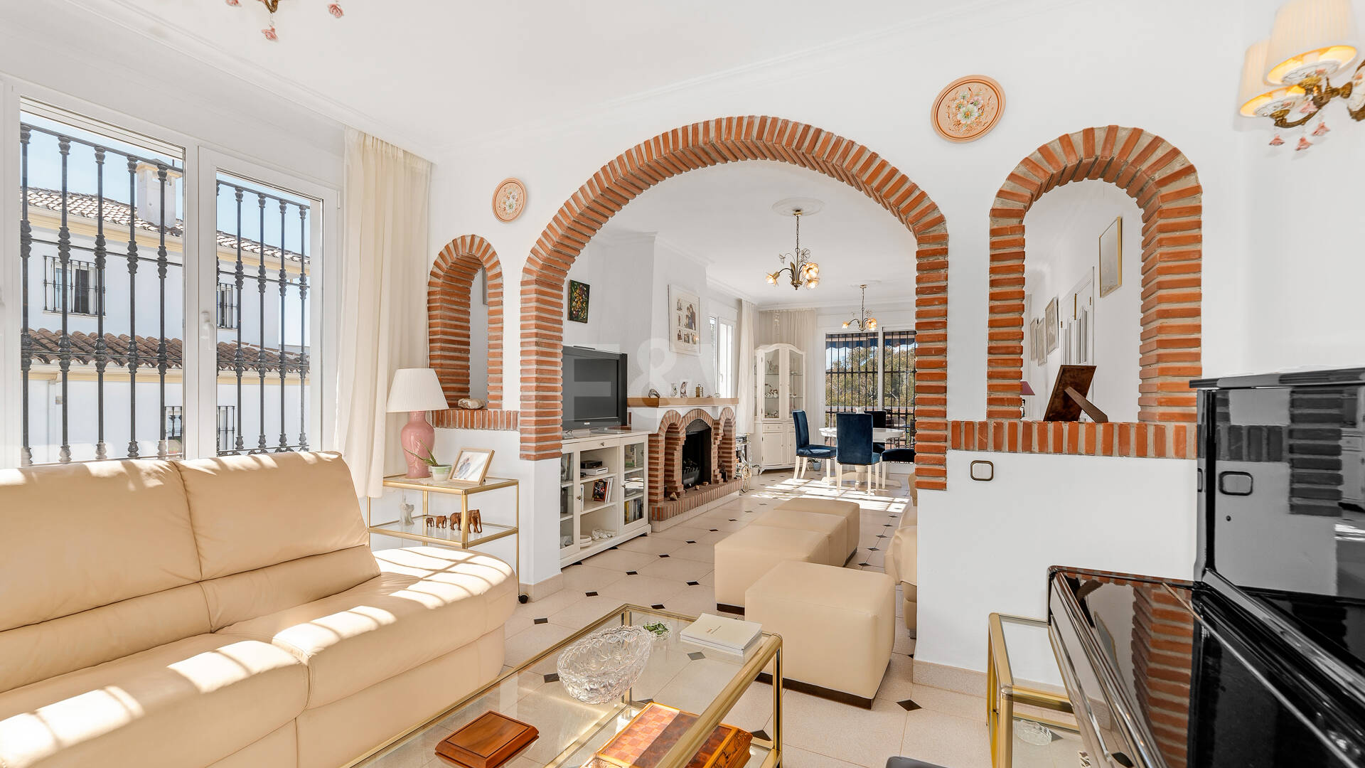 Charmig Villa i klassisk stil i Elviria