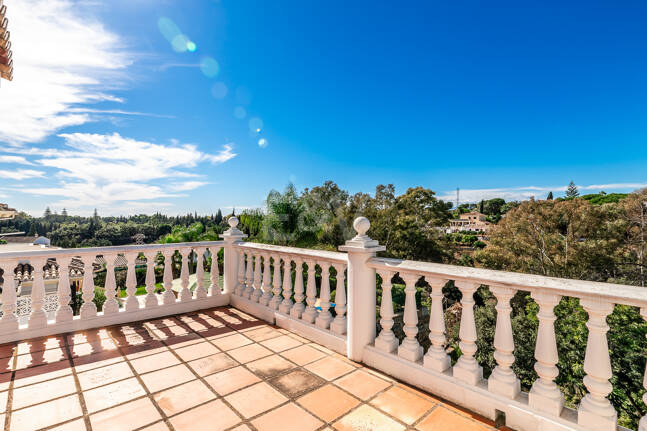 Villa de charme en style classique à Elviria