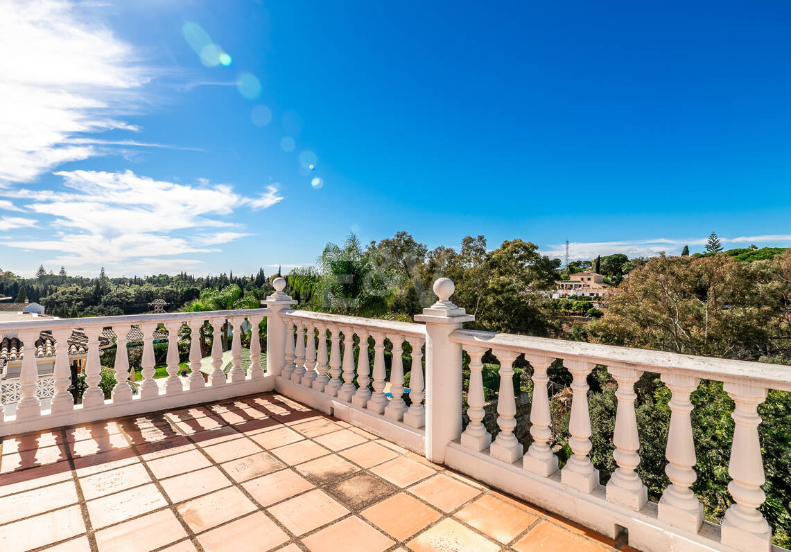 Charmig Villa i klassisk stil i Elviria