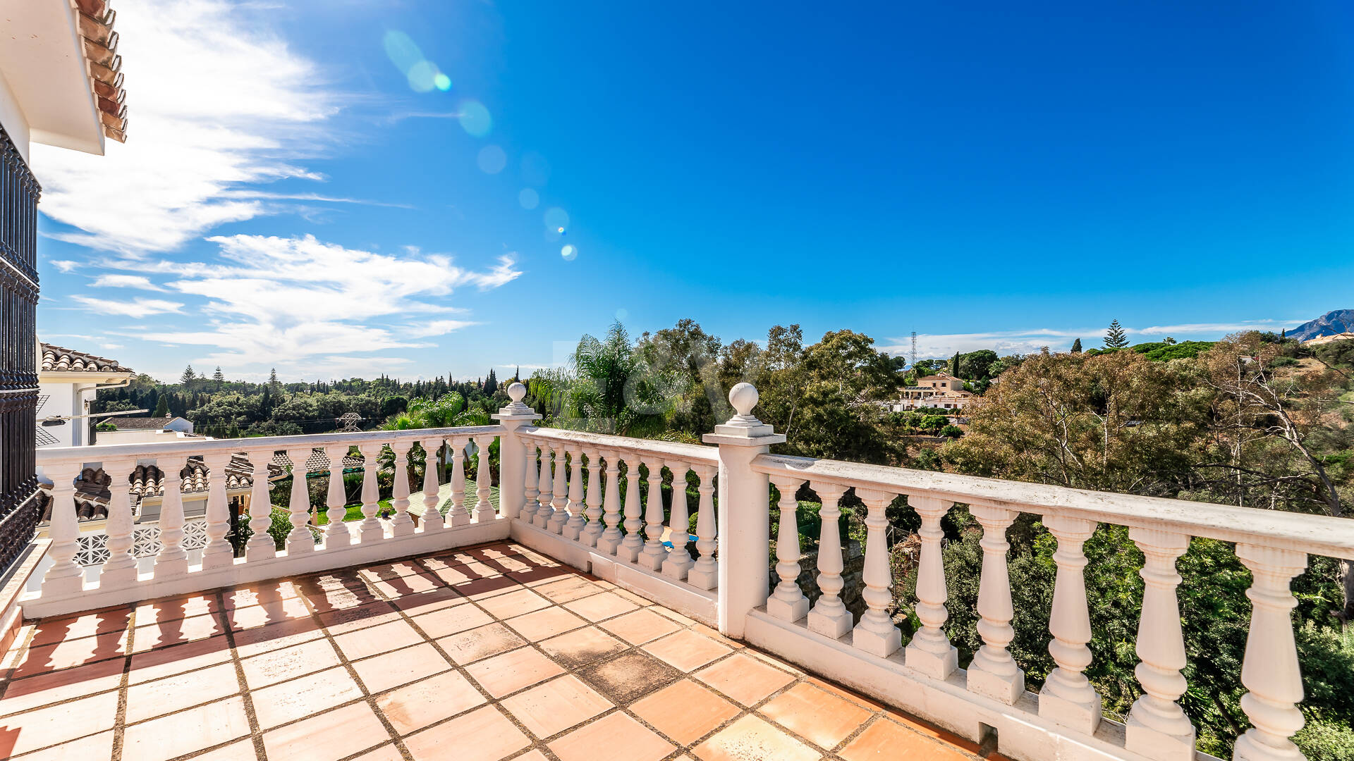 Charmig Villa i klassisk stil i Elviria