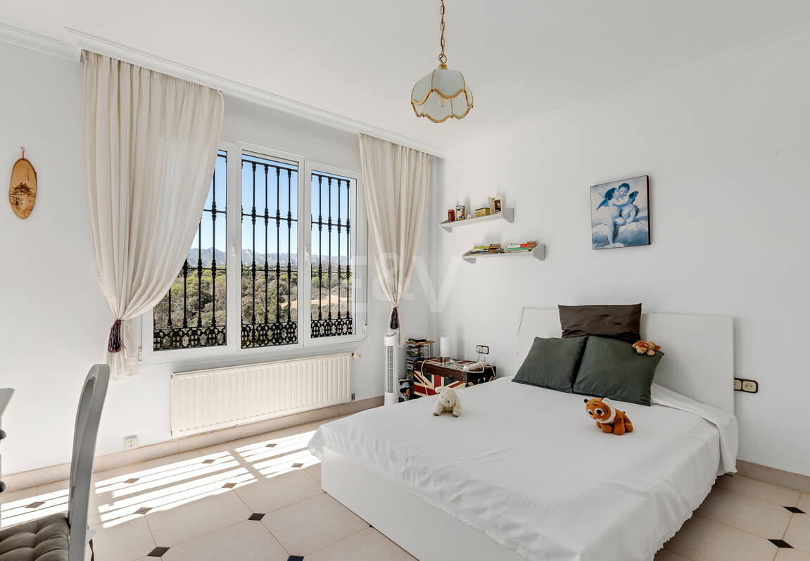 Villa de charme en style classique à Elviria