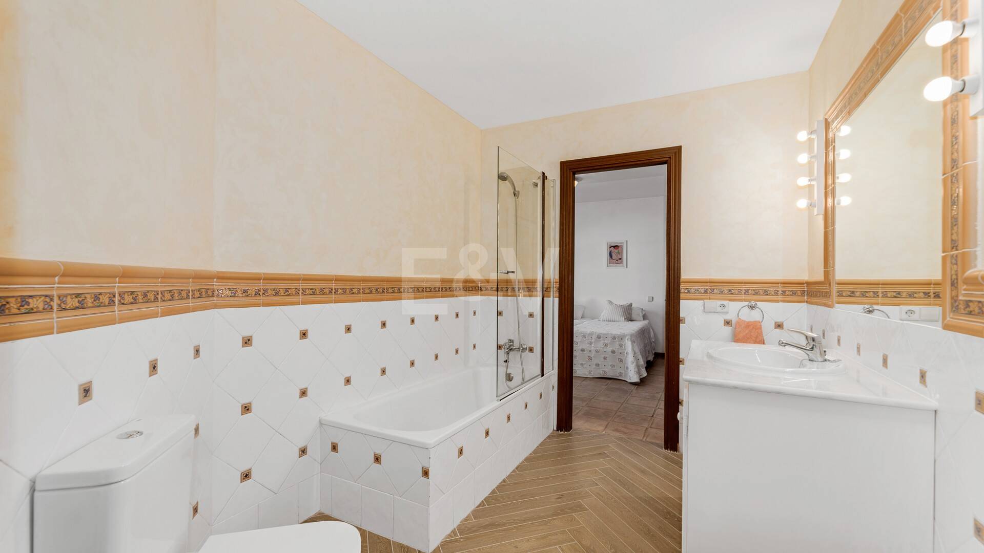 Villa de style Andalousie avec vue sur la mer à Paraiso Alto