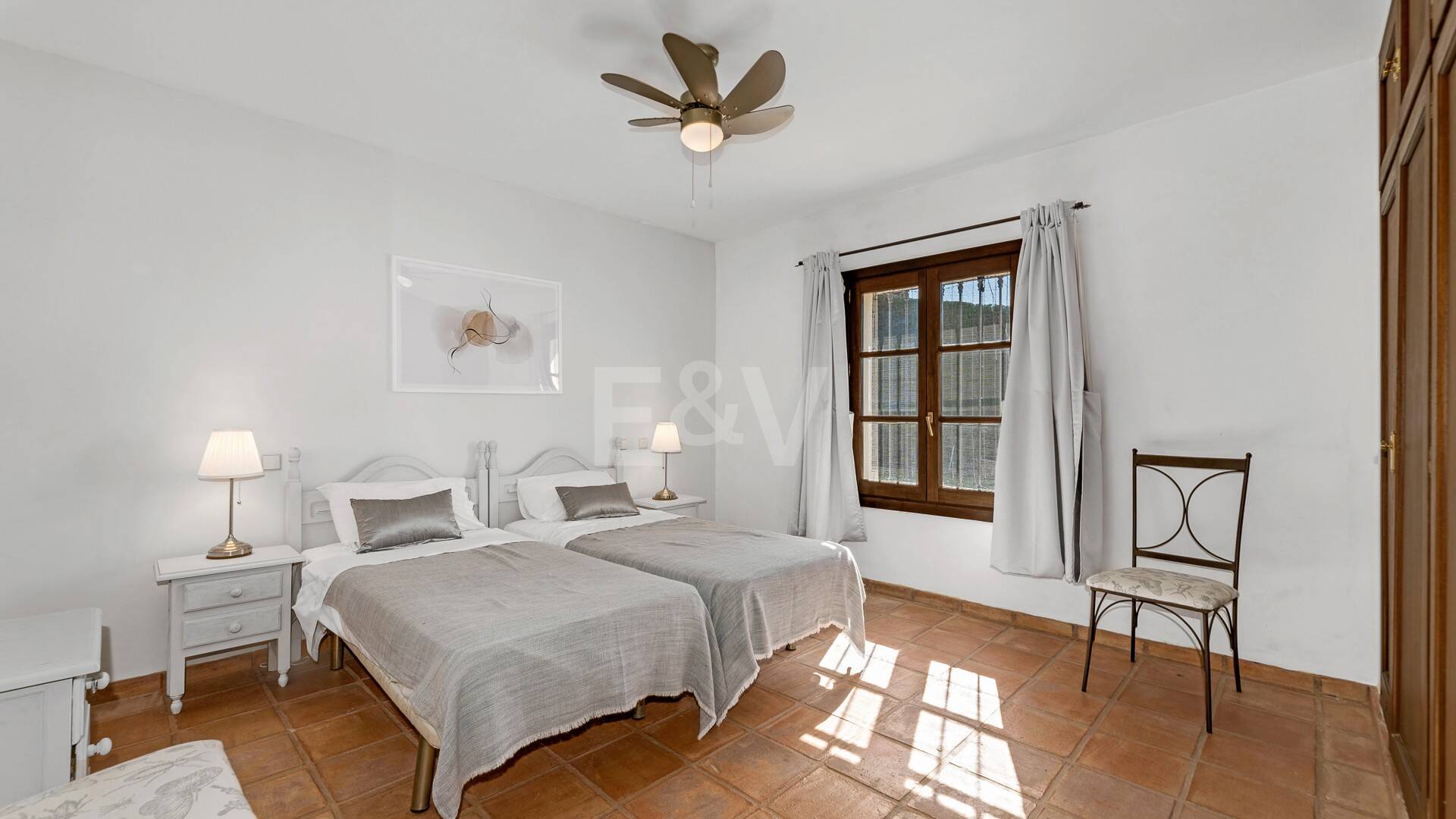 Villa de style Andalousie avec vue sur la mer à Paraiso Alto