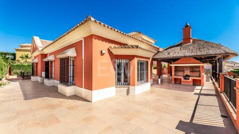 Golffront Villa i Los Monteros