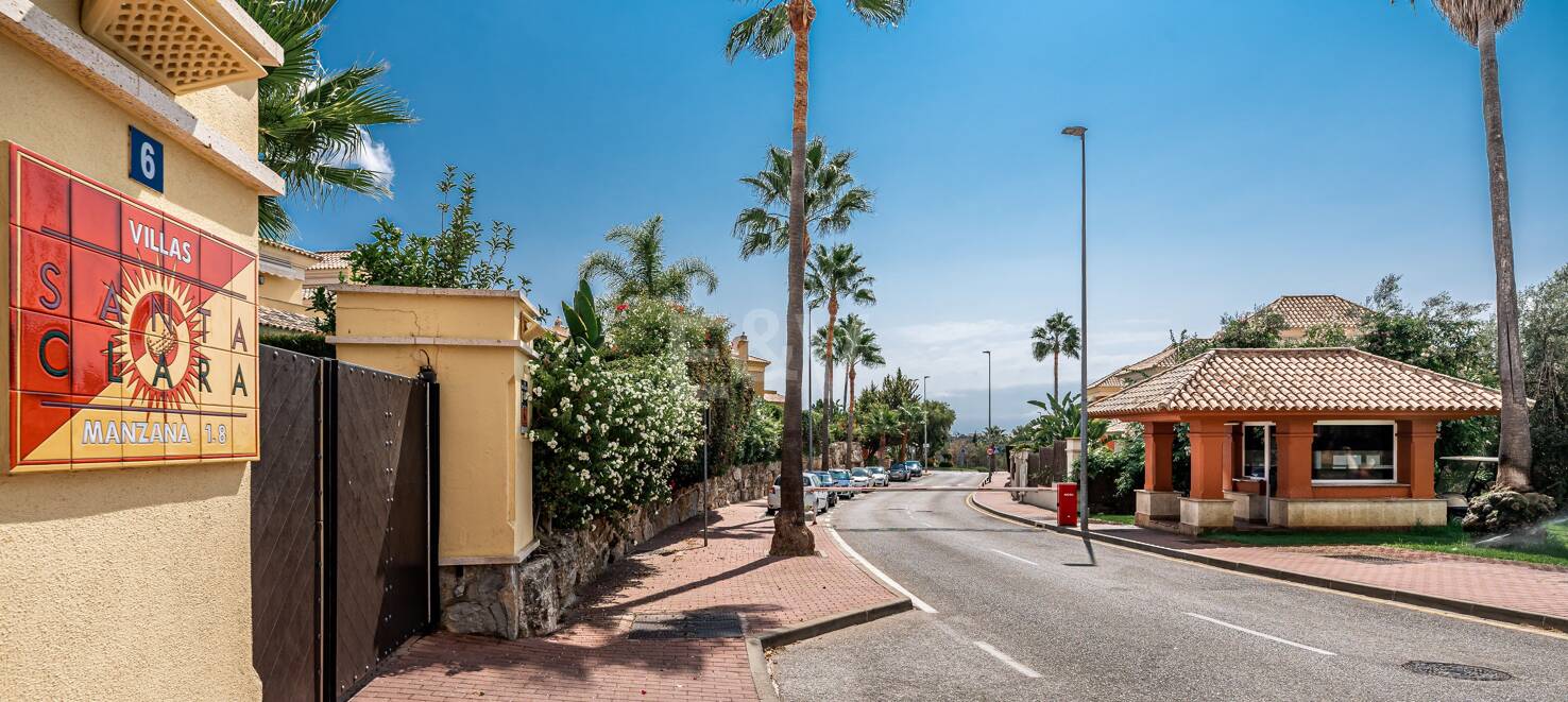 Golffront Villa i Los Monteros