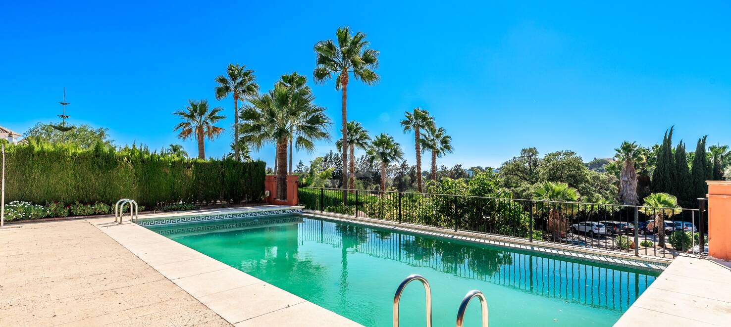 Golffront Villa i Los Monteros