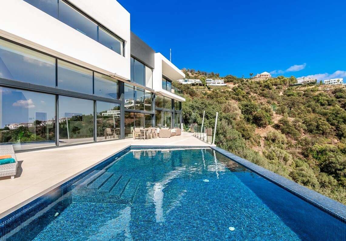 Villa à Altos de Los Monteros avec design exceptionnel